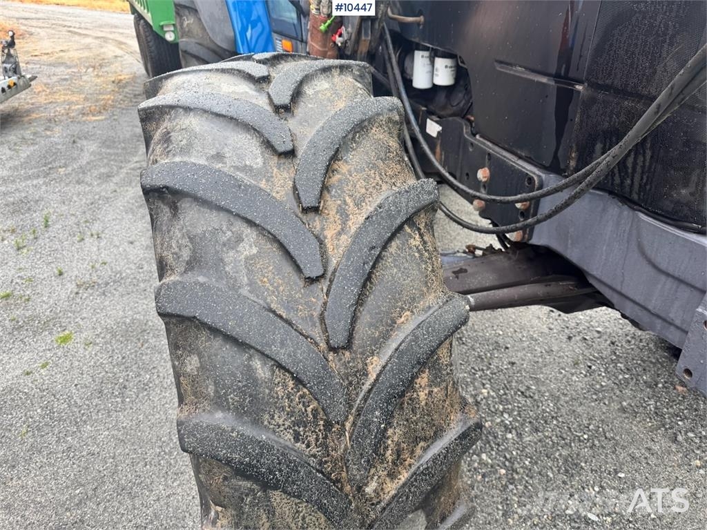 New Holland Ford 8160 トラクター