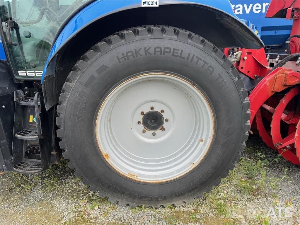 New Holland T6.180 トラクター