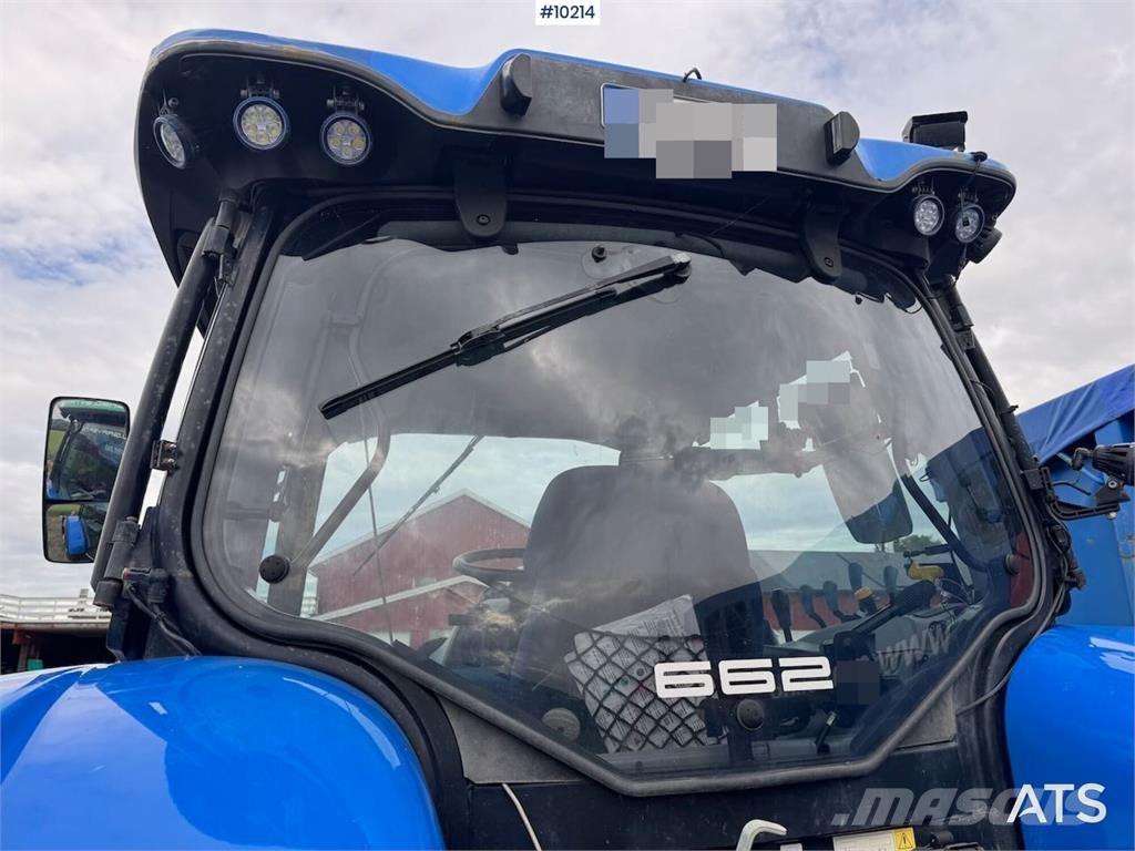 New Holland T6.180 トラクター