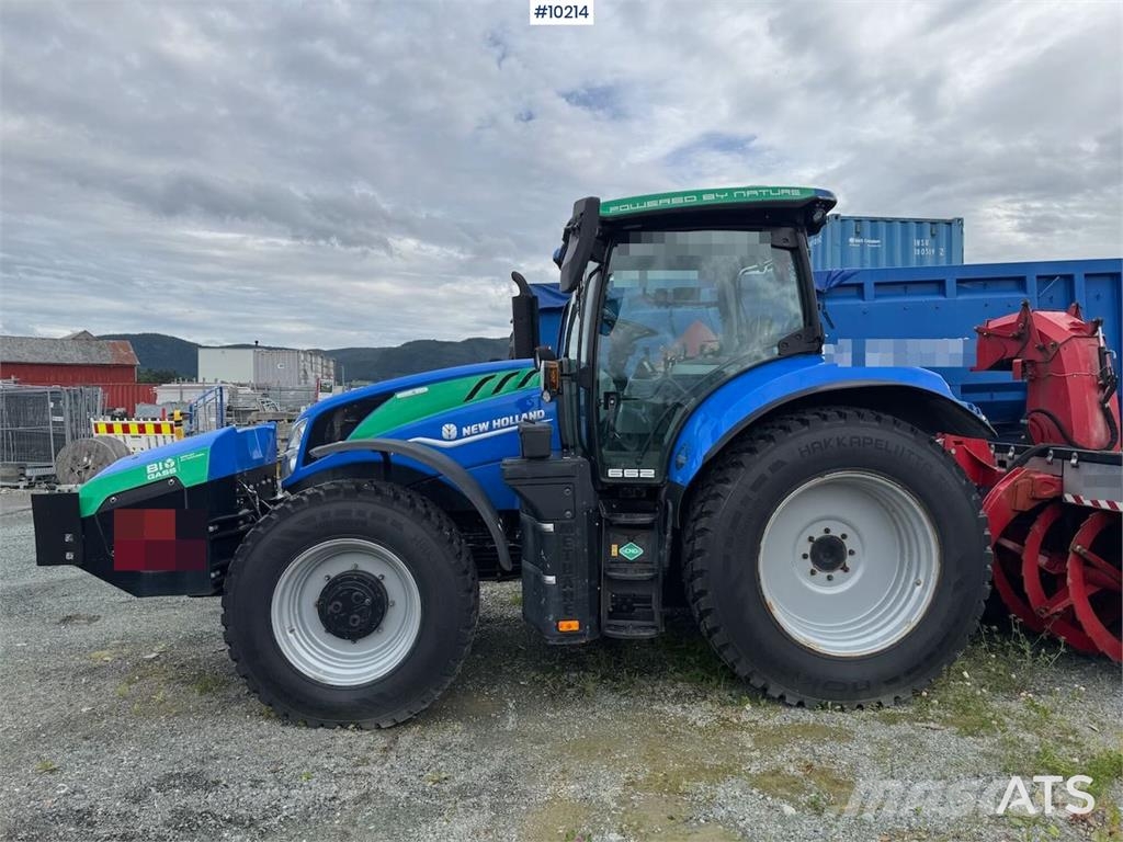 New Holland T6.180 トラクター