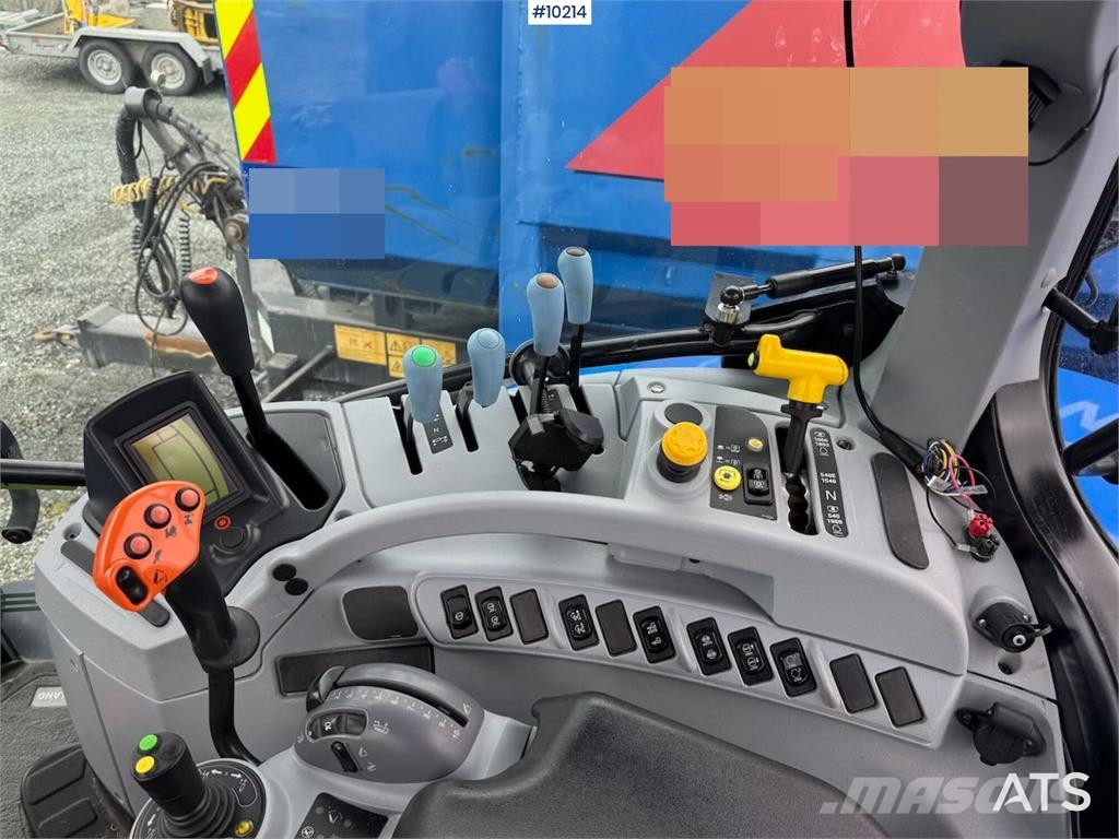 New Holland T6.180 トラクター
