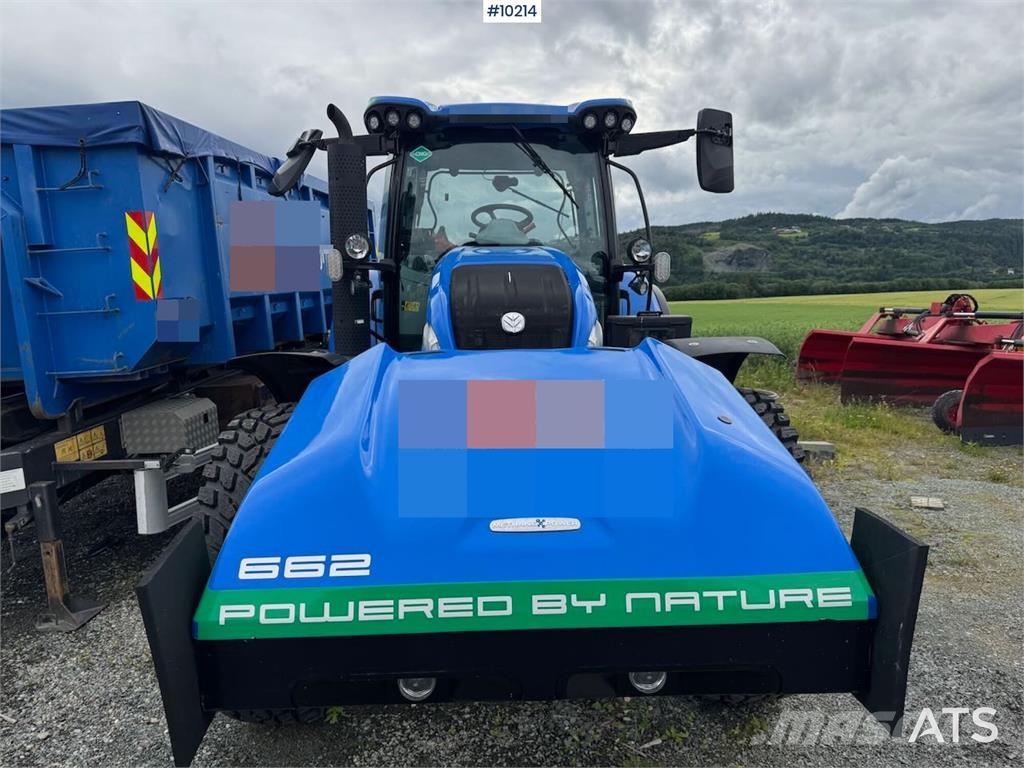 New Holland T6.180 トラクター
