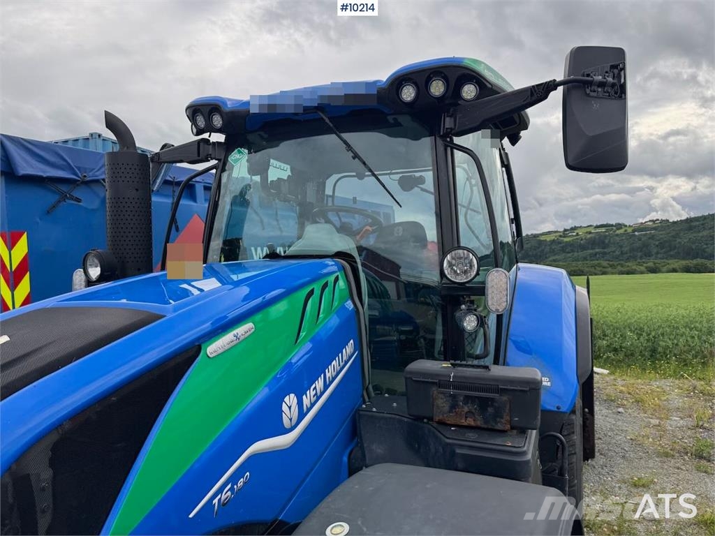 New Holland T6.180 トラクター