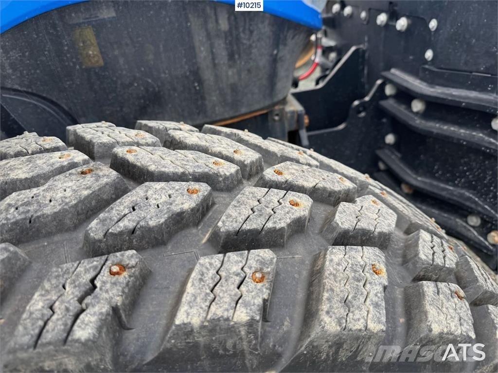 New Holland T6.180 トラクター