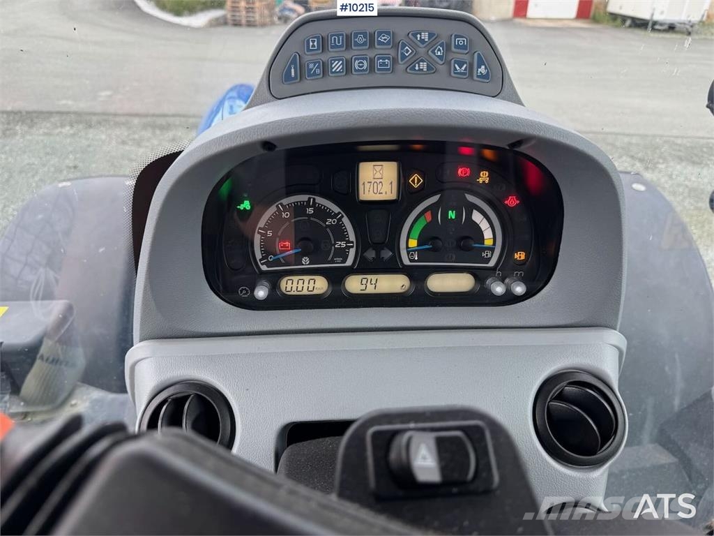 New Holland T6.180 トラクター