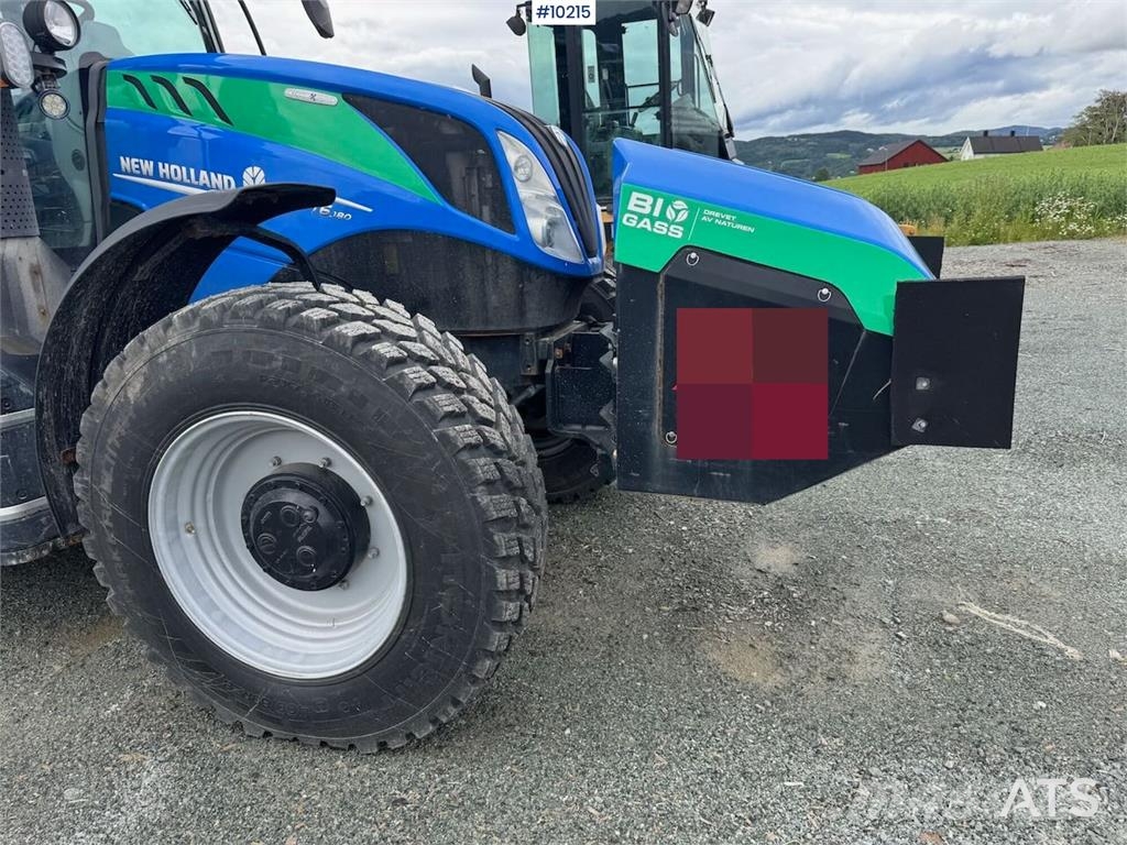 New Holland T6.180 トラクター