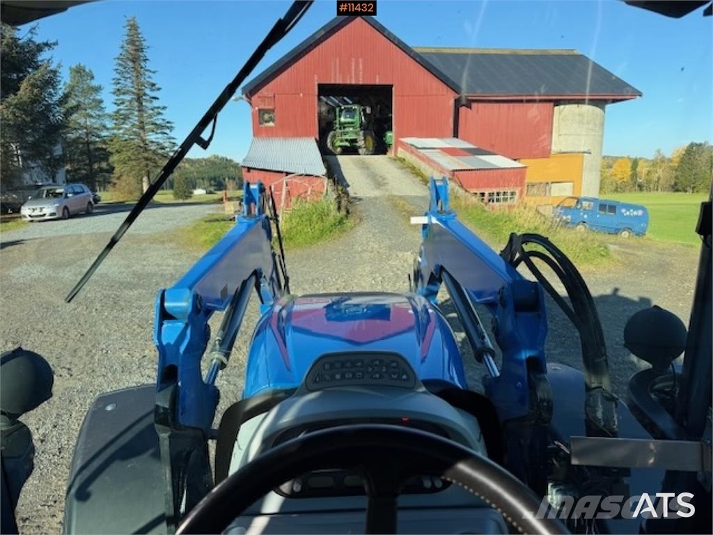 New Holland T6. 180 4x4 traktor med frontlaster Traktorer