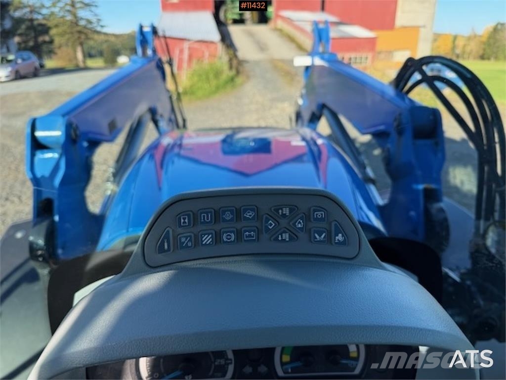 New Holland T6. 180 4x4 traktor med frontlaster Traktorer
