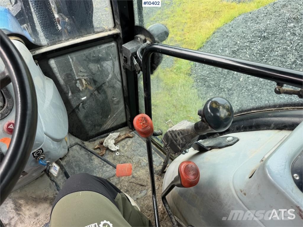 New Holland TD5040 4x4 トラクター