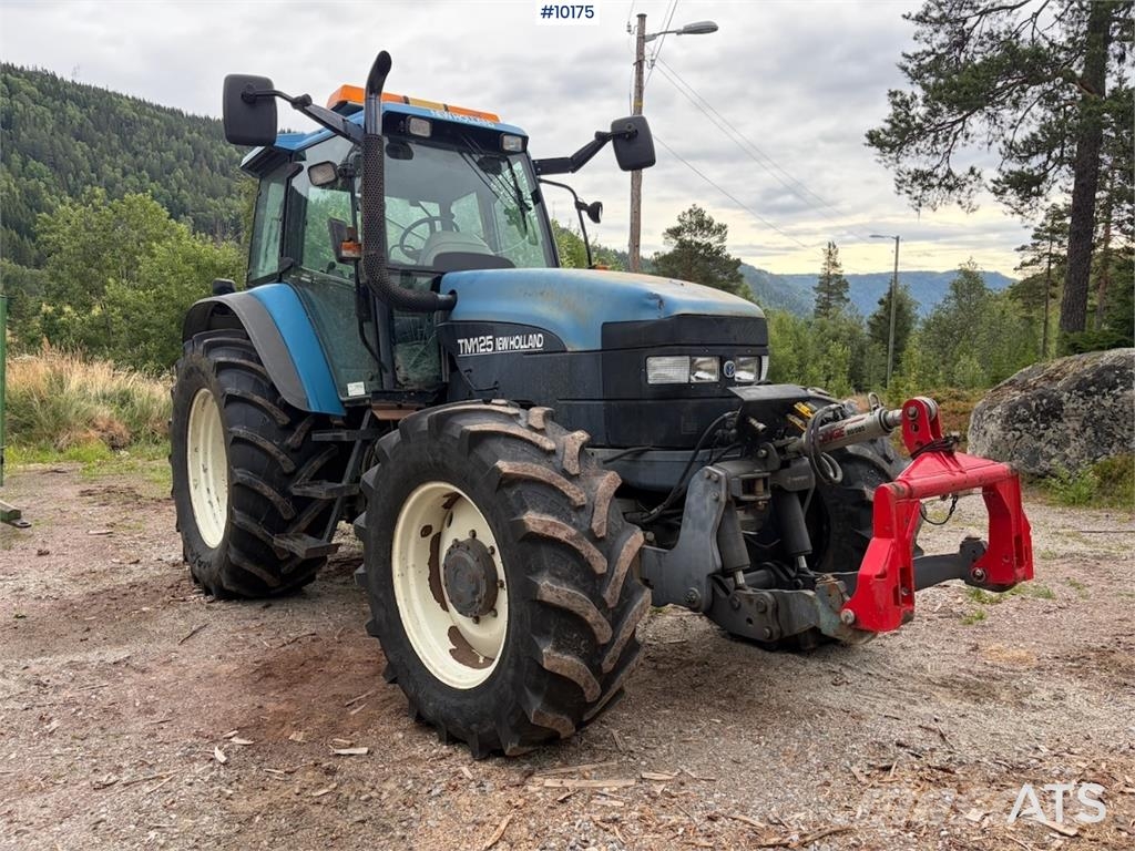 New Holland TM 125 الجرارات