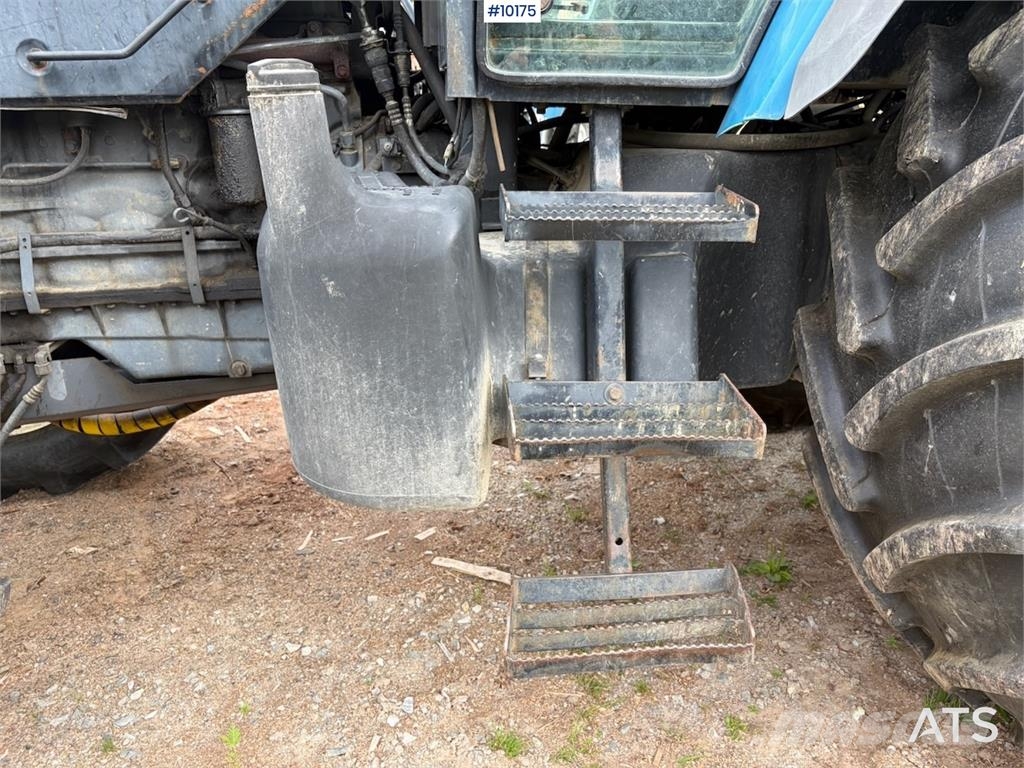 New Holland TM 125 الجرارات