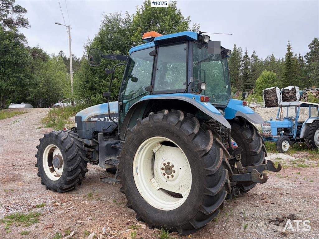 New Holland TM 125 الجرارات