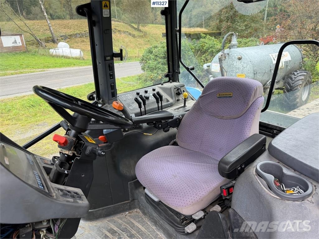 New Holland TM 175 Traktorji