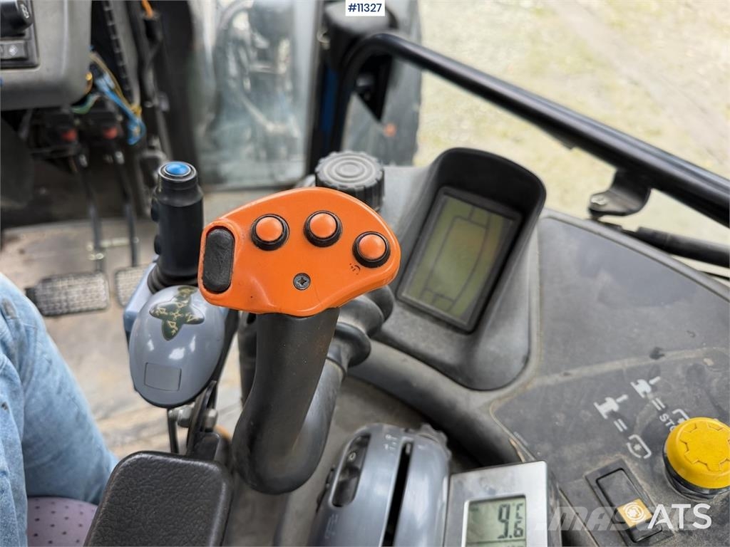 New Holland TM 175 Traktorji