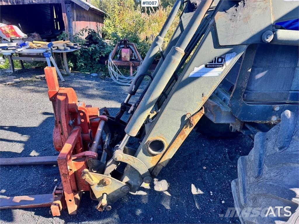New Holland TS110 Traktorer