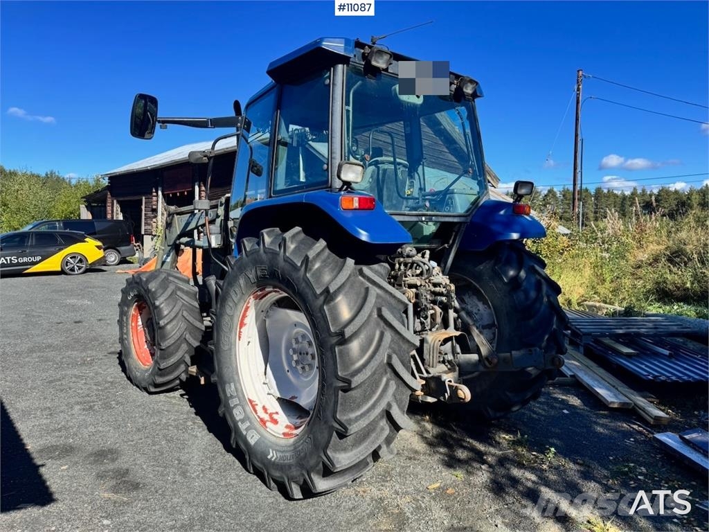 New Holland TS110 Traktorer