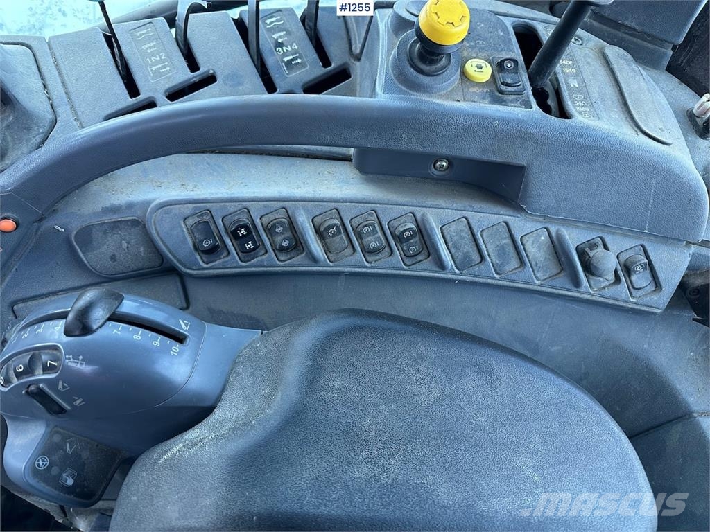 New Holland TS110A Traktorer
