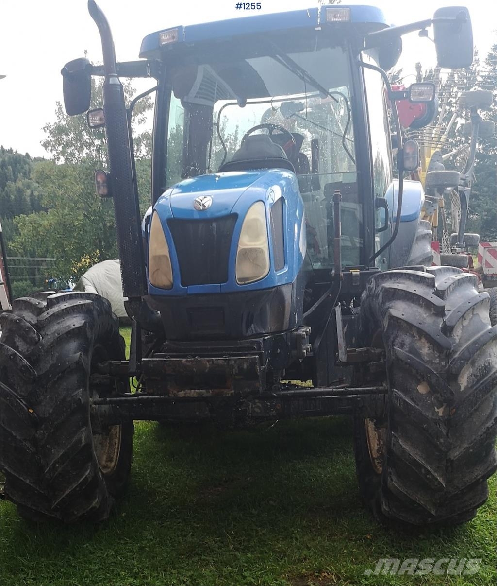 New Holland TS110A Traktorer