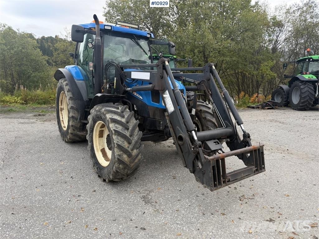 New Holland TS135A Traktorer