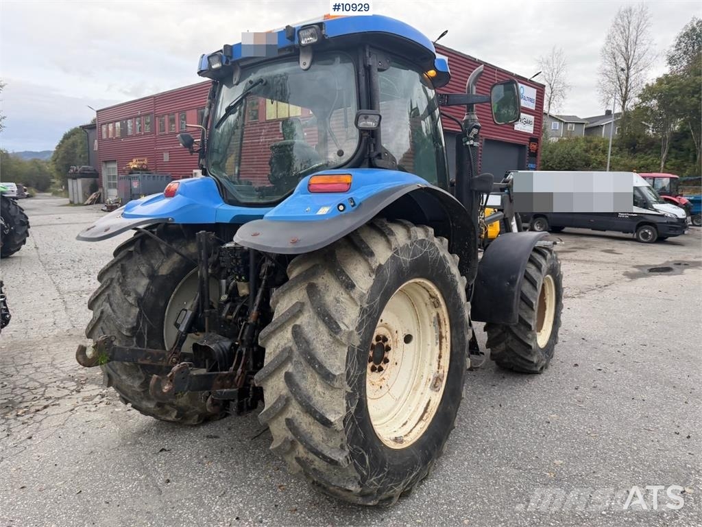 New Holland TS135A Traktorer