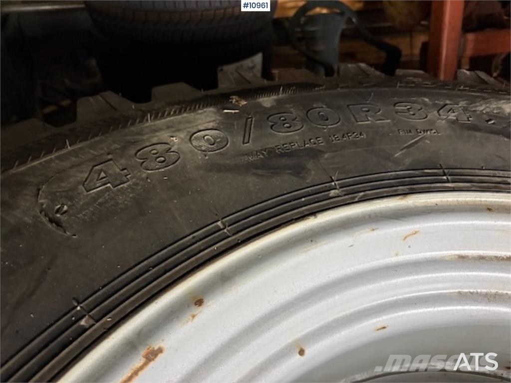 Nokian Piggdekk for traktor 400/80R24 og 480/80R34 Muud osad