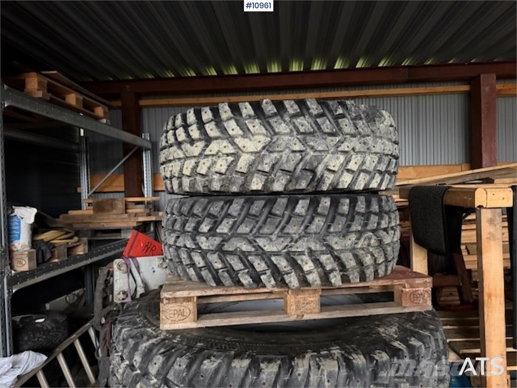 Nokian Piggdekk for traktor 400/80R24 og 480/80R34 Muud osad