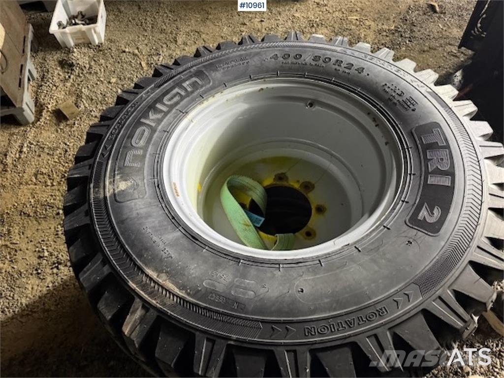 Nokian Piggdekk for traktor 400/80R24 og 480/80R34 Muud osad