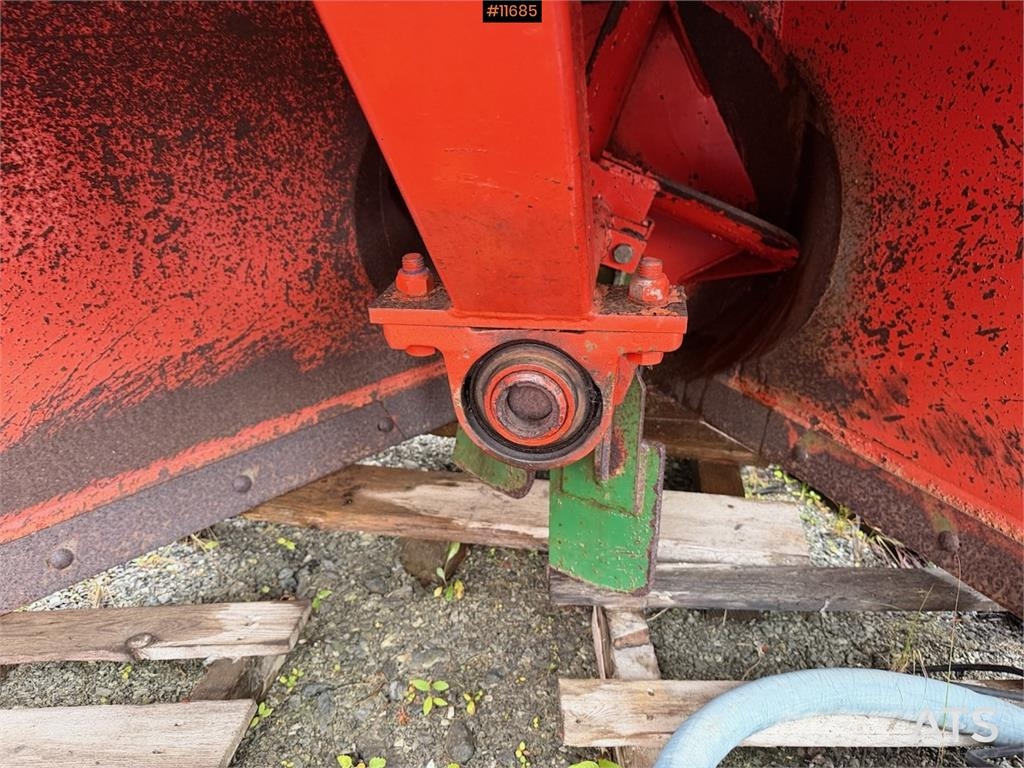 Orkel Snøfreser Snow blades and plows