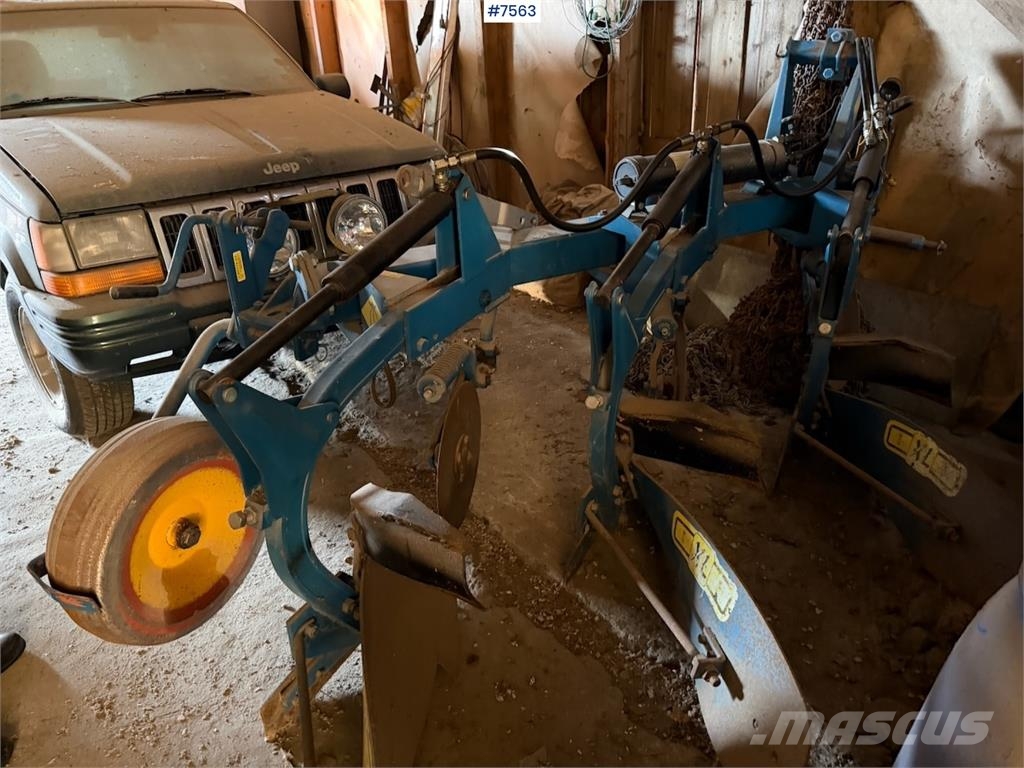 Øverum 3 skjærs plog Altre macchine e accessori per l'aratura