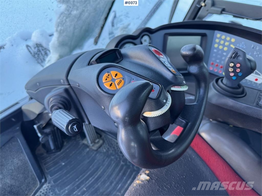 Pisten Bully 600 Schneeschilde und -pflüge