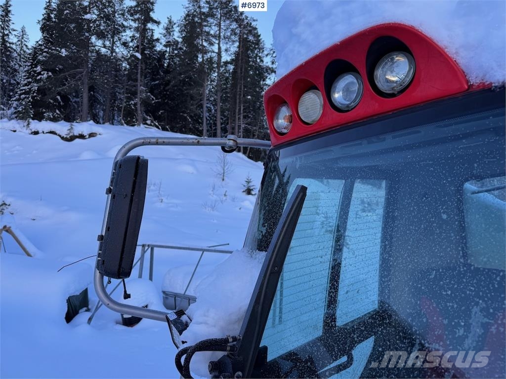 Pisten Bully 600 Schneeschilde und -pflüge