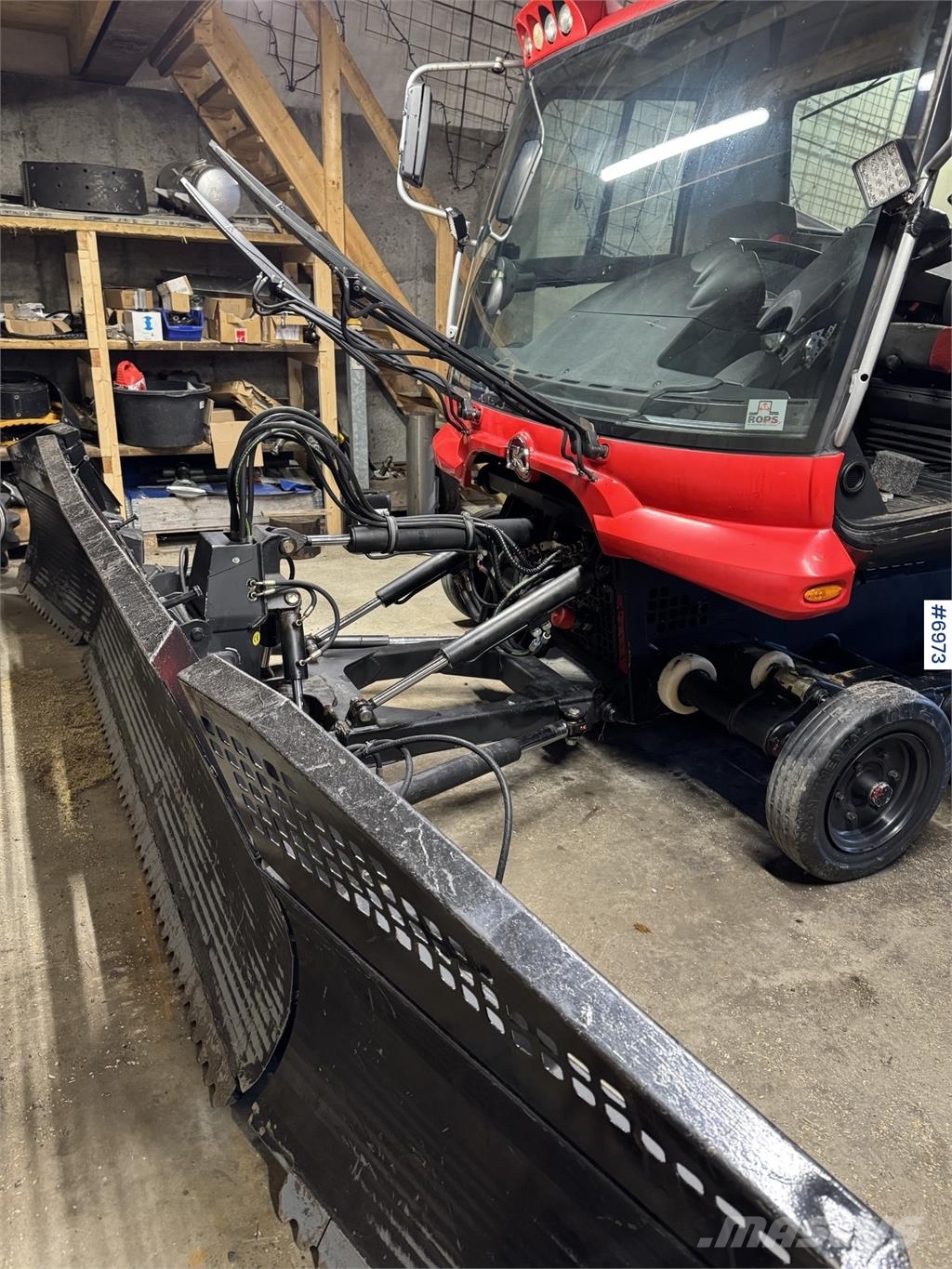 Pisten Bully 600 Schneeschilde und -pflüge