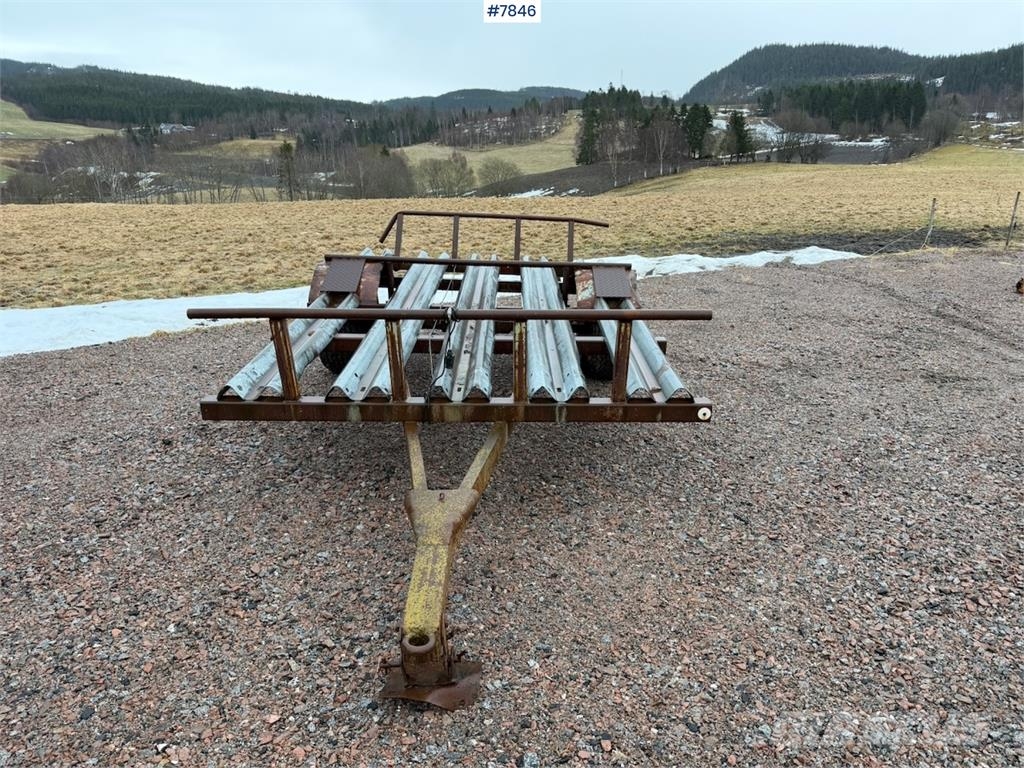  Rundballehenger Rundballehenger Інше збиральне обладнання