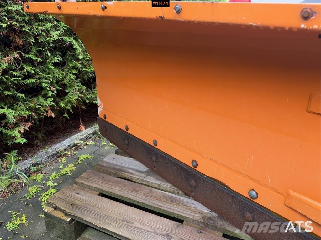 Schmidt VPL 27 حراثات ونصول الجليد