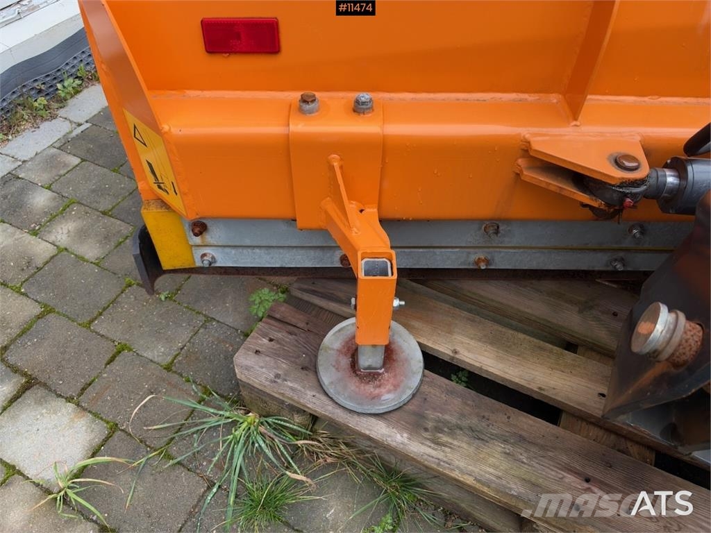 Schmidt VPL 27 حراثات ونصول الجليد