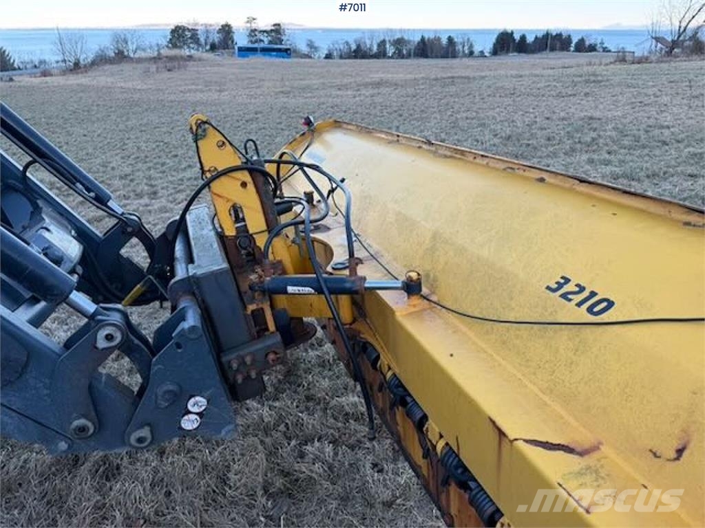 Snowline 3210 Sneeuwschuivers en -ploegen