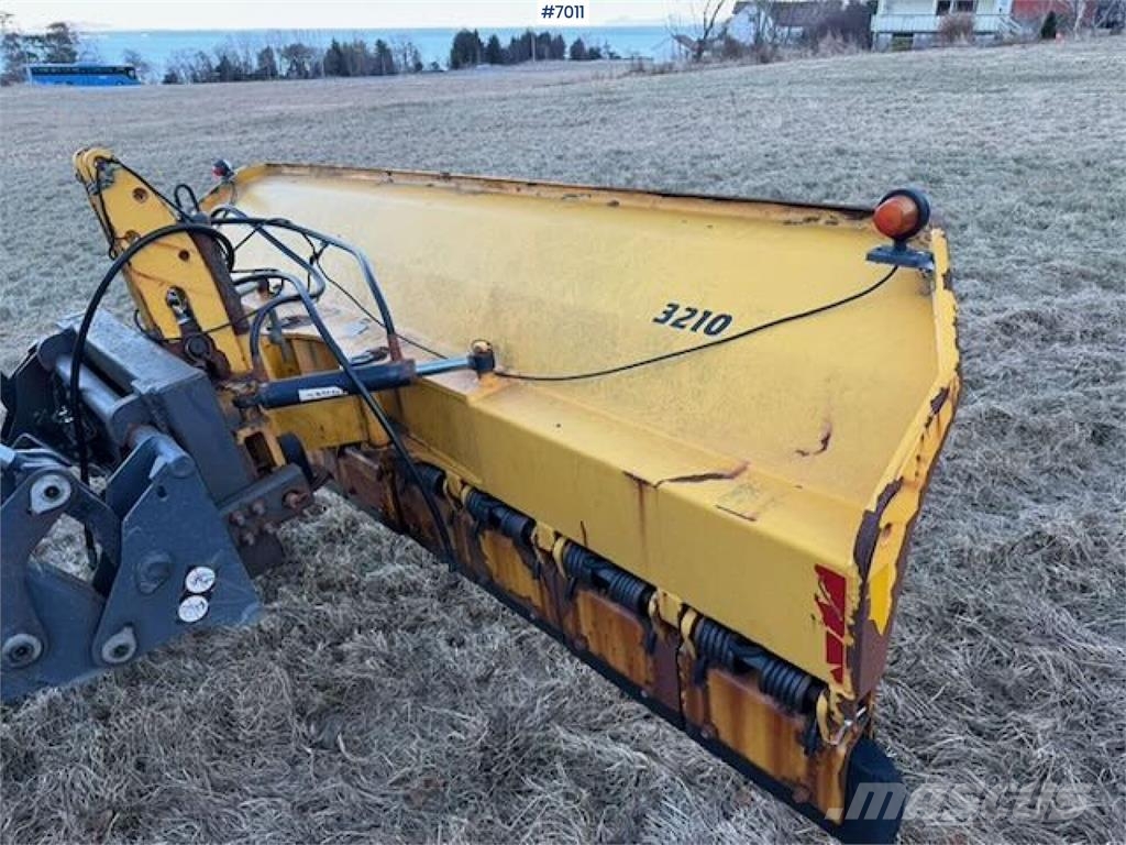 Snowline 3210 Sneeuwschuivers en -ploegen