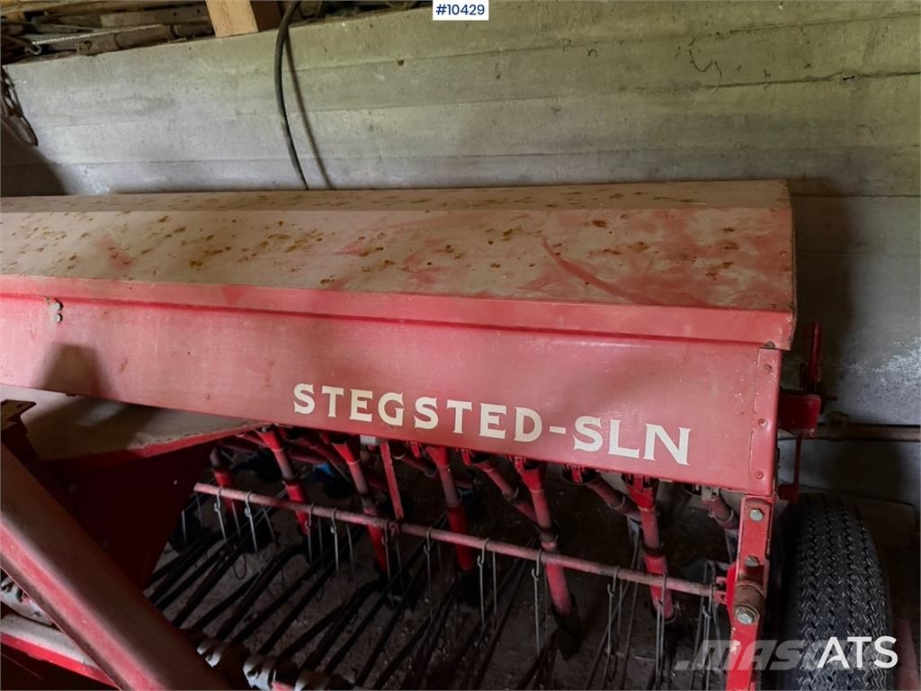 Stegsted SLN Såmaskin مثاقيب