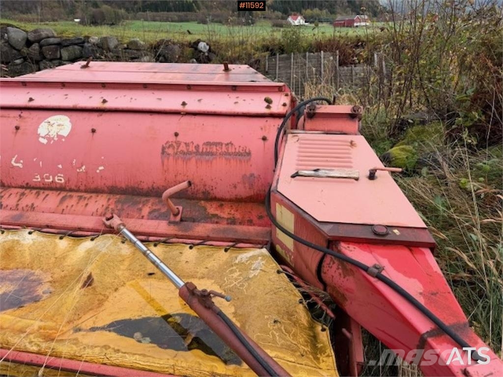 Taarup 306 Друга техника за жънене