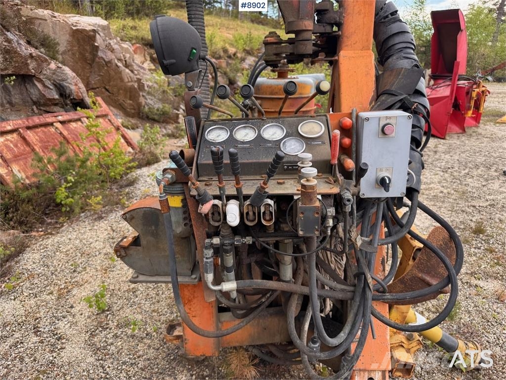 Tamrock Dino 100 مكونات أخرى