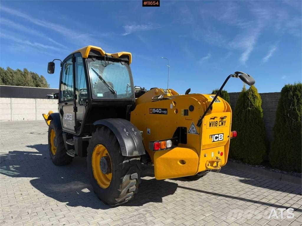  Teleskoptruck JCB 540-140 شاحنات ذات رافعات شوكية - أخرى