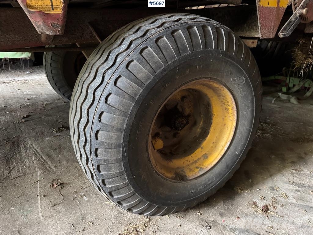 Tim Kombivogn med kastevals Muud saagikoristusmasinad