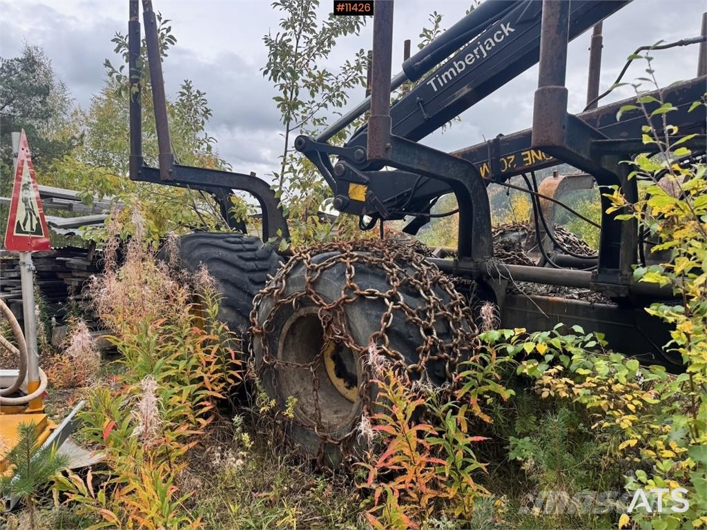 Timberjack CF510 Kuormatraktorinosturit