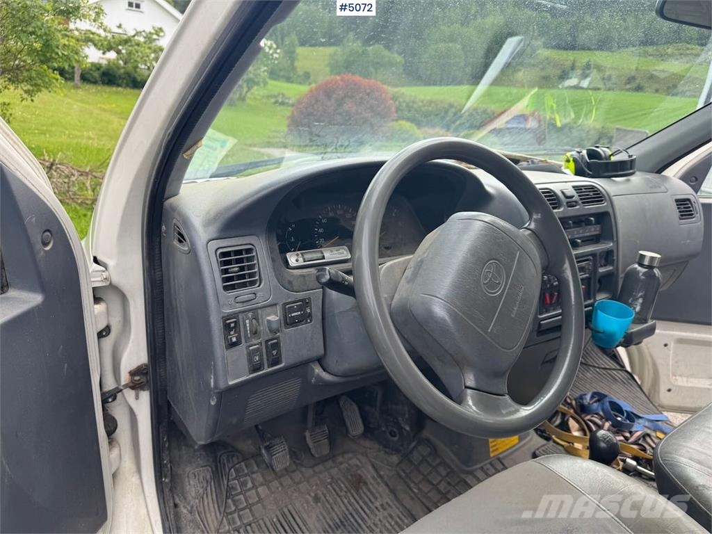 Toyota Hiace 4WD Lieferwagen