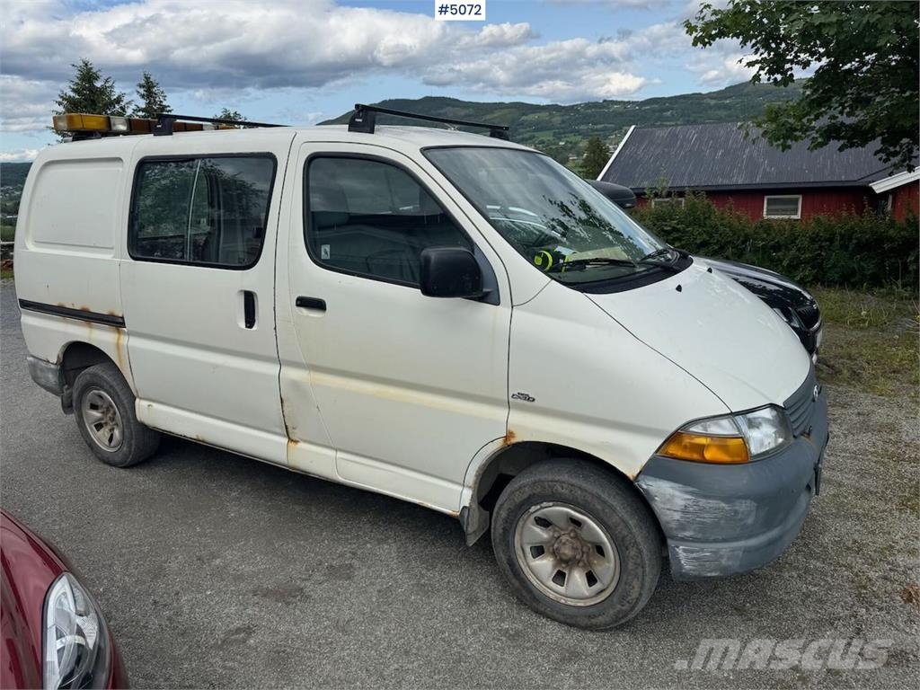 Toyota Hiace 4WD Lieferwagen