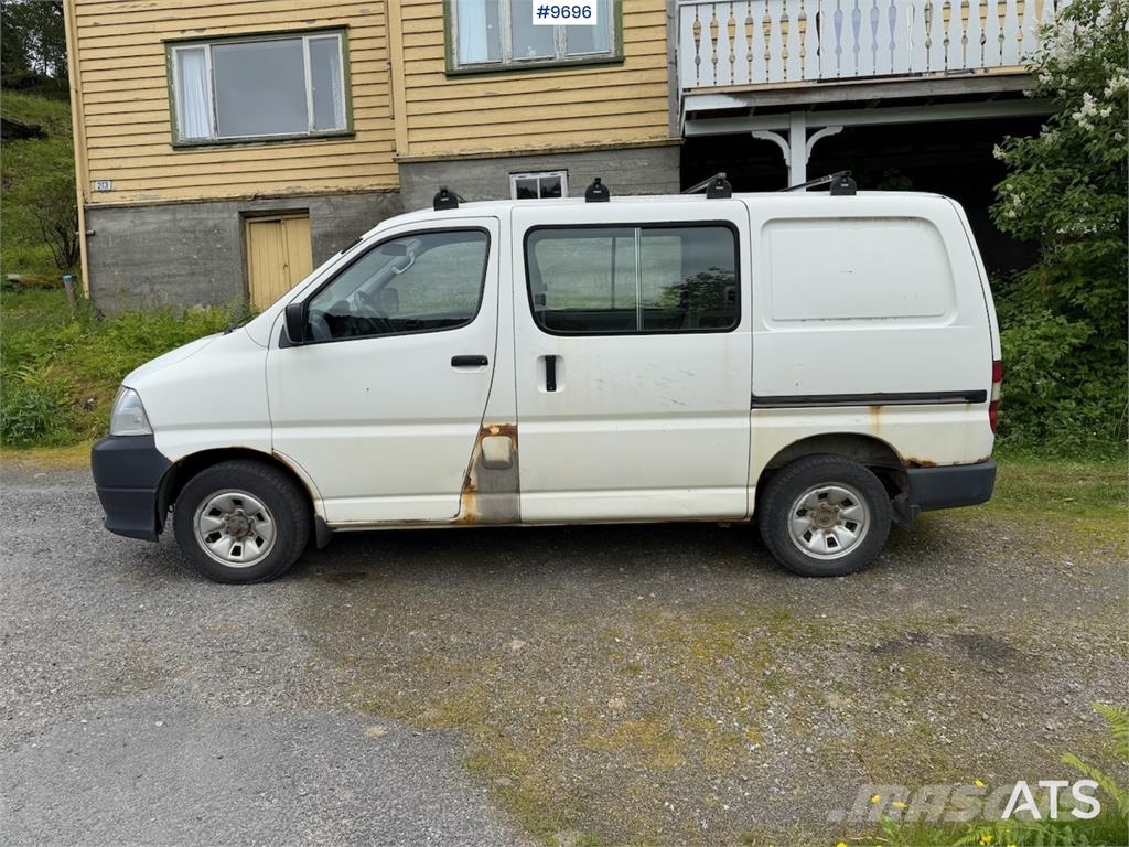 Toyota Hiace 4x4 Varebil Furgonetas /Furgón