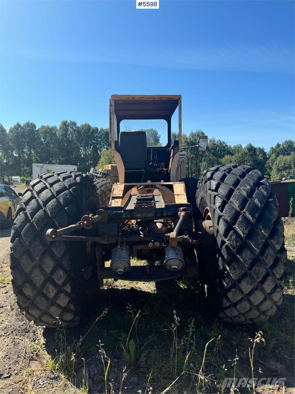 Traktor Selvbygd Tractors