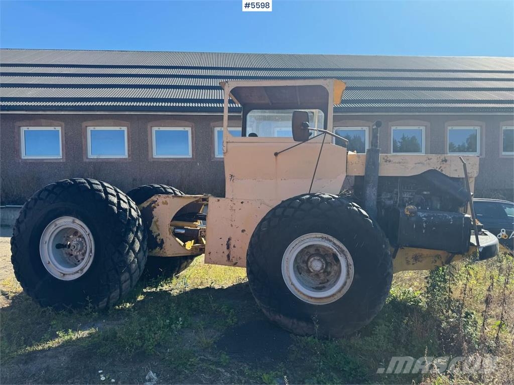 Traktor Selvbygd Tractors