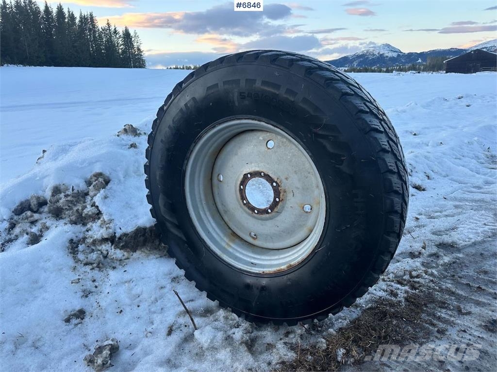 Traktordekk på felg Ďalšie komponenty