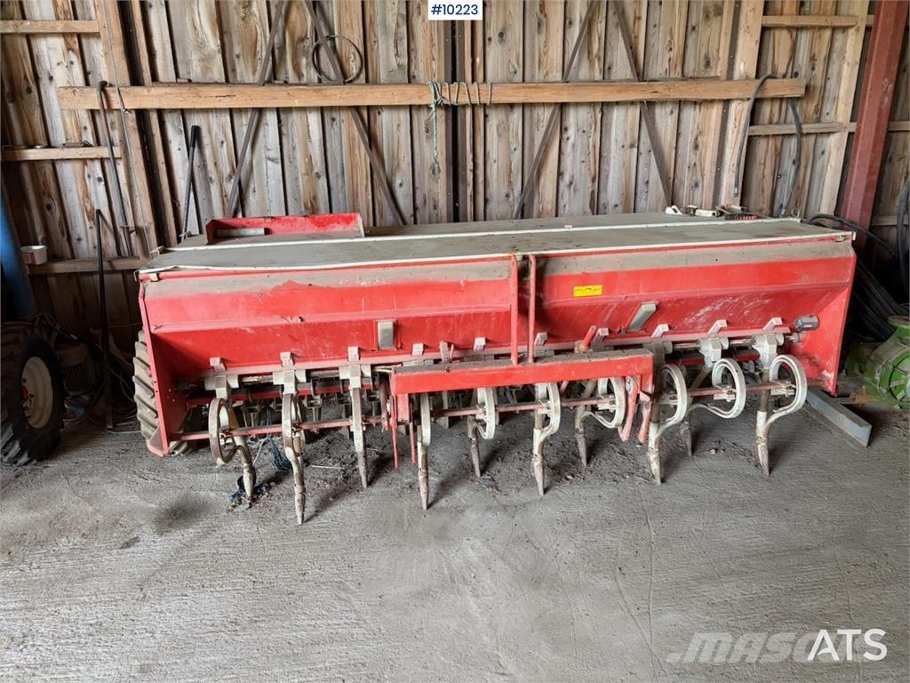 Tume 250 مثاقيب